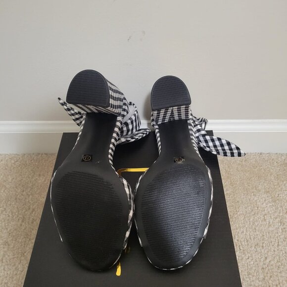 Lulu's Black and White Gingham Ankle Strap Heels, New With Box, Size 7.5 - Picture 3 of 4